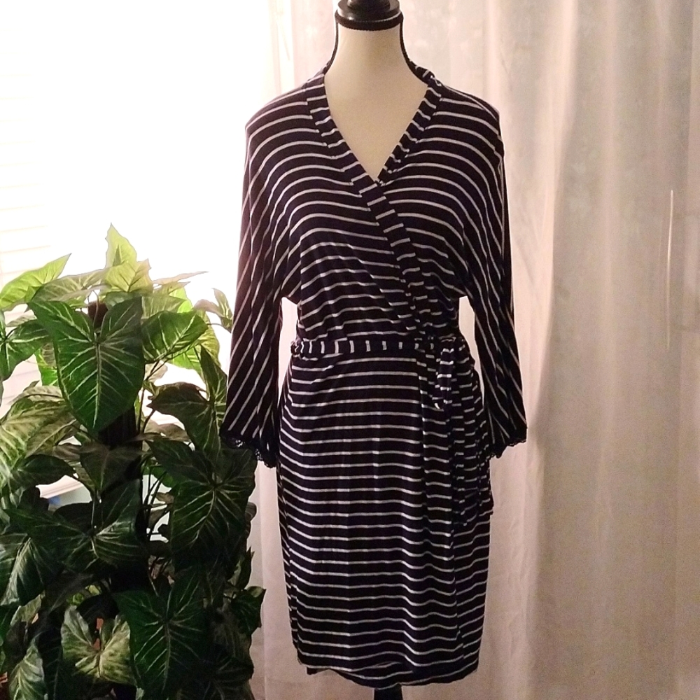 ⚜️ Nicole Miller NY Wrap Dress
